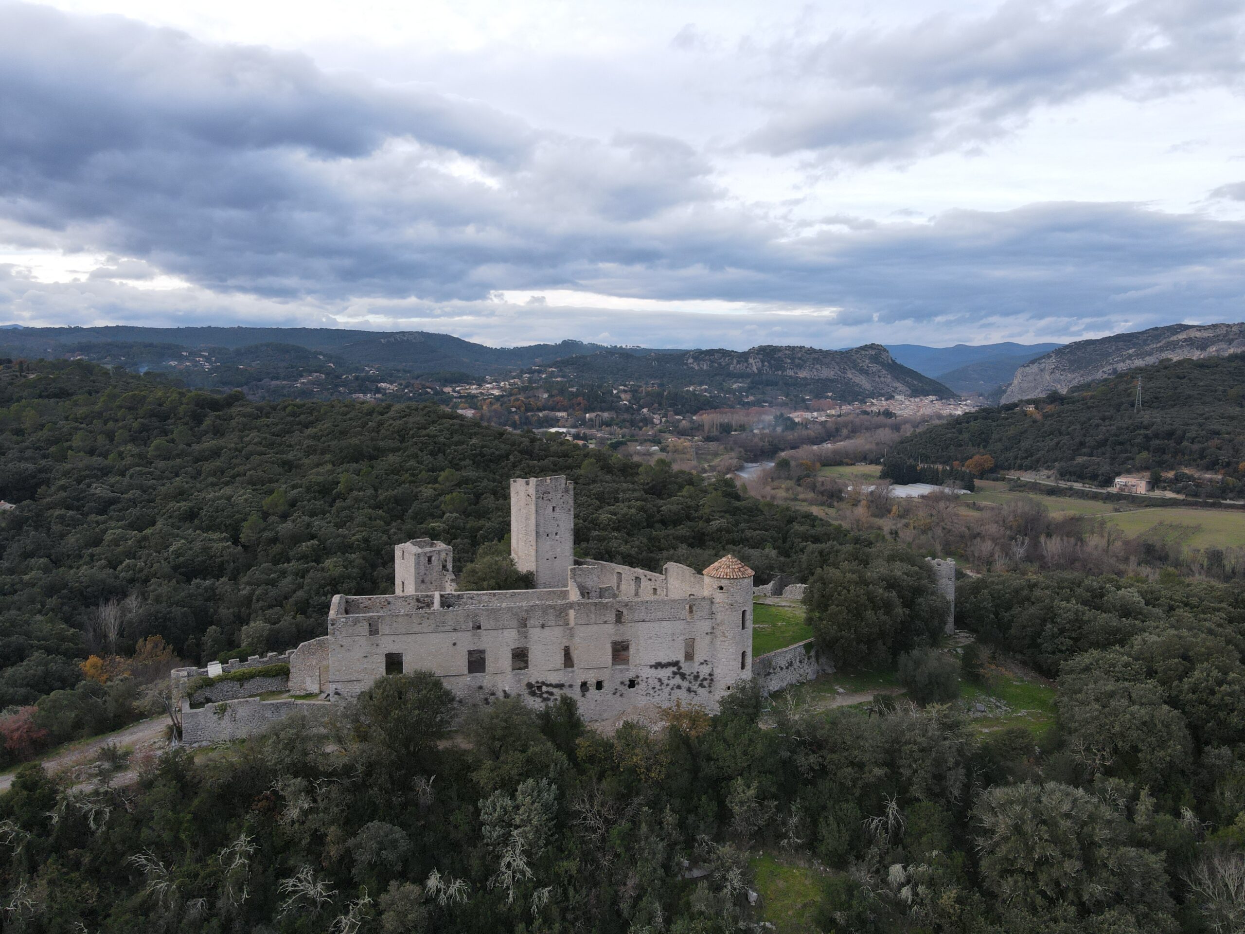 Les Trois Châteaux - Château de Thornac