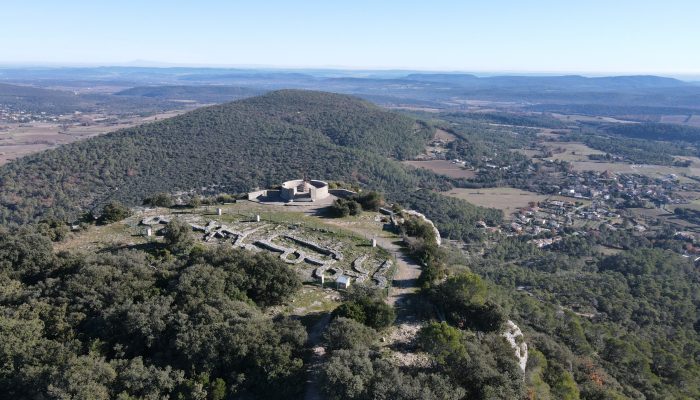 Les Trois Châteaux - Oppidum Horthus